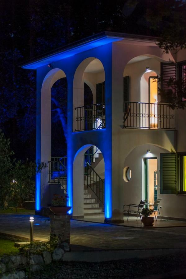 Incanto Di Luna Ispani ภายนอก รูปภาพ