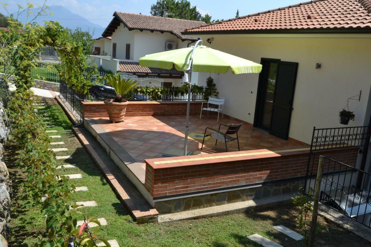 Incanto Di Luna Ispani ภายนอก รูปภาพ
