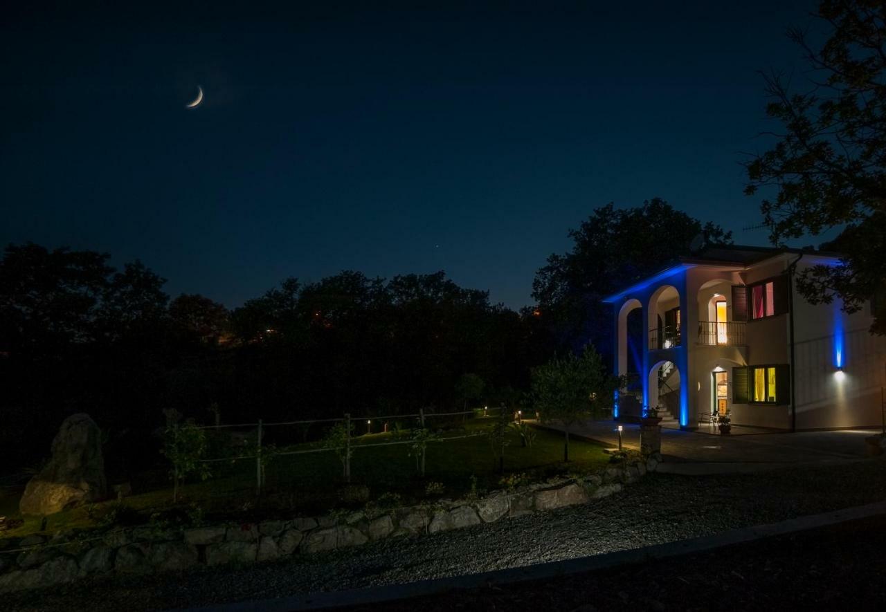 Incanto Di Luna Ispani ภายนอก รูปภาพ